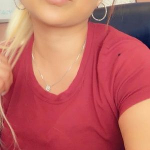 Meet your Posher, Karina